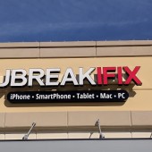 uBreakiFix Lake Worth TX - 2